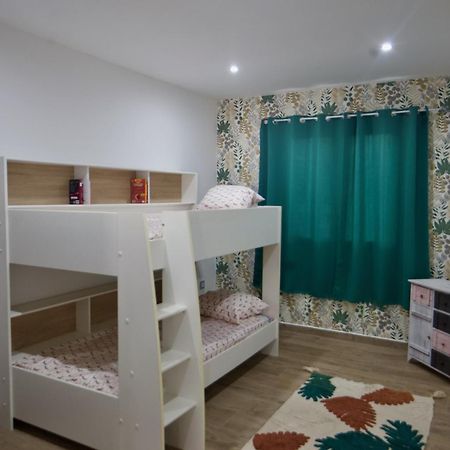 Le Beau Vallon 1- Jacuzzi Privatif Et Piscine Chauffee Partagee Saint Benoit Ngoại thất bức ảnh