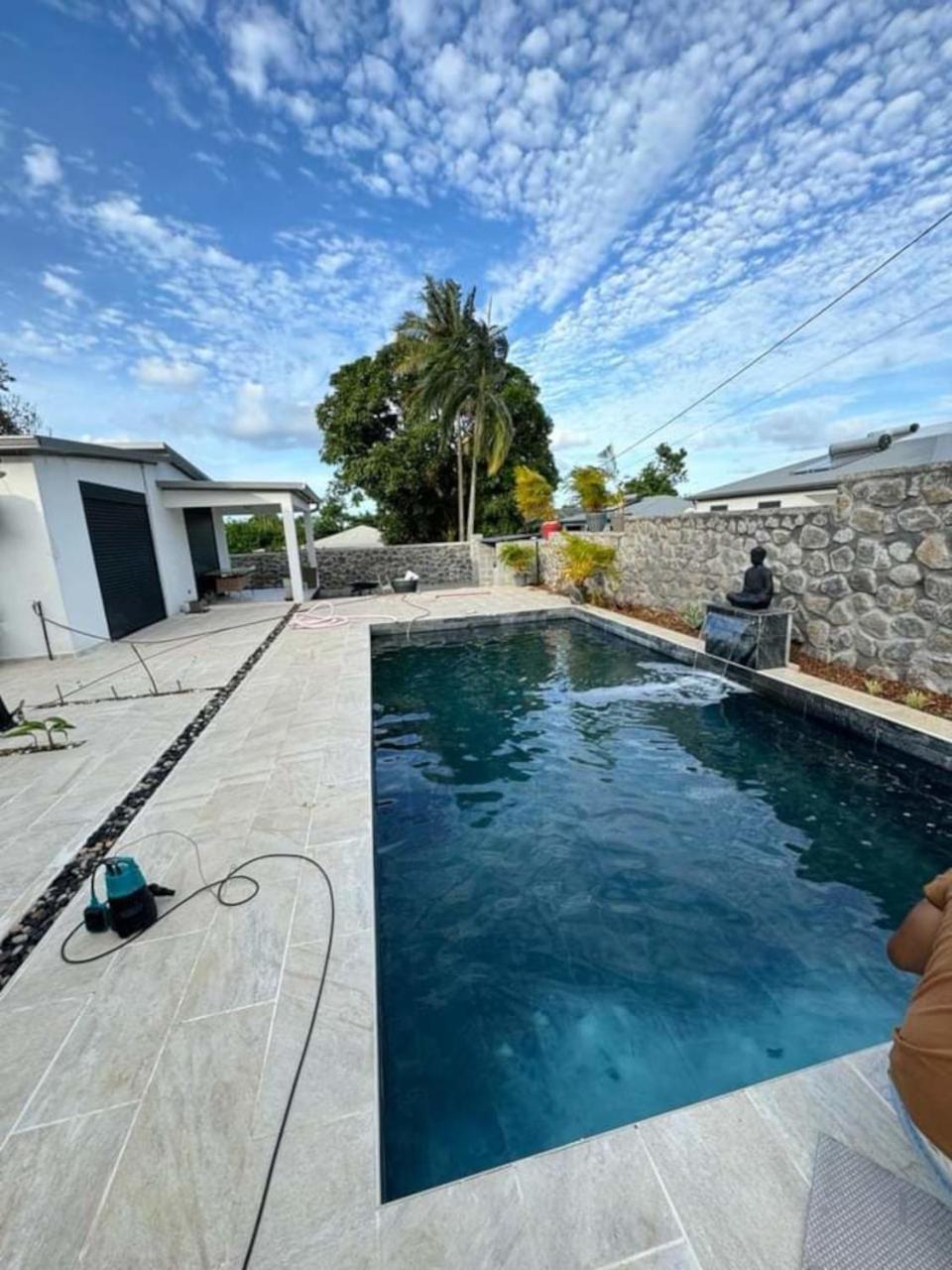 Le Beau Vallon 1- Jacuzzi Privatif Et Piscine Chauffee Partagee Saint Benoit Ngoại thất bức ảnh