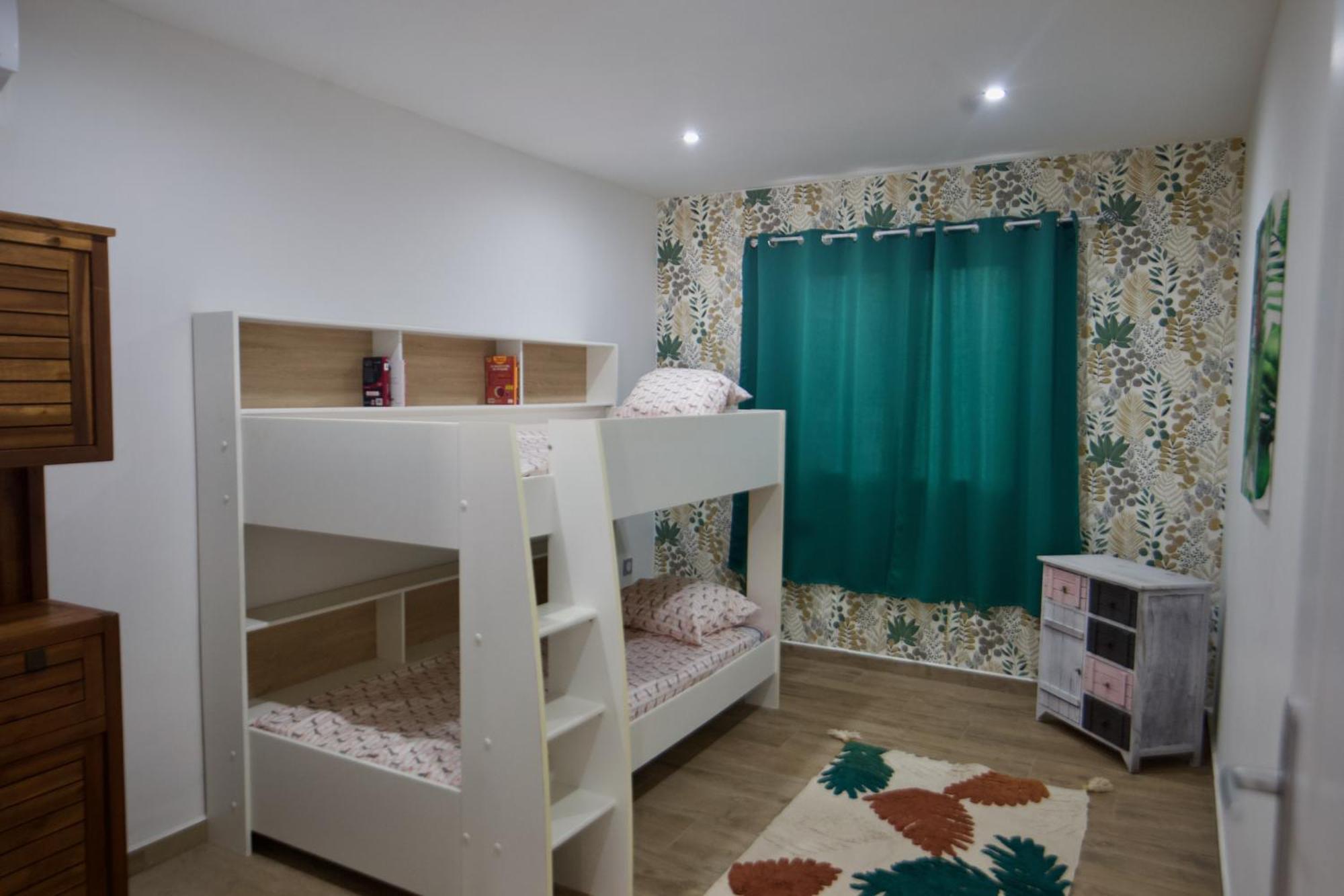 Le Beau Vallon 1- Jacuzzi Privatif Et Piscine Chauffee Partagee Saint Benoit Ngoại thất bức ảnh