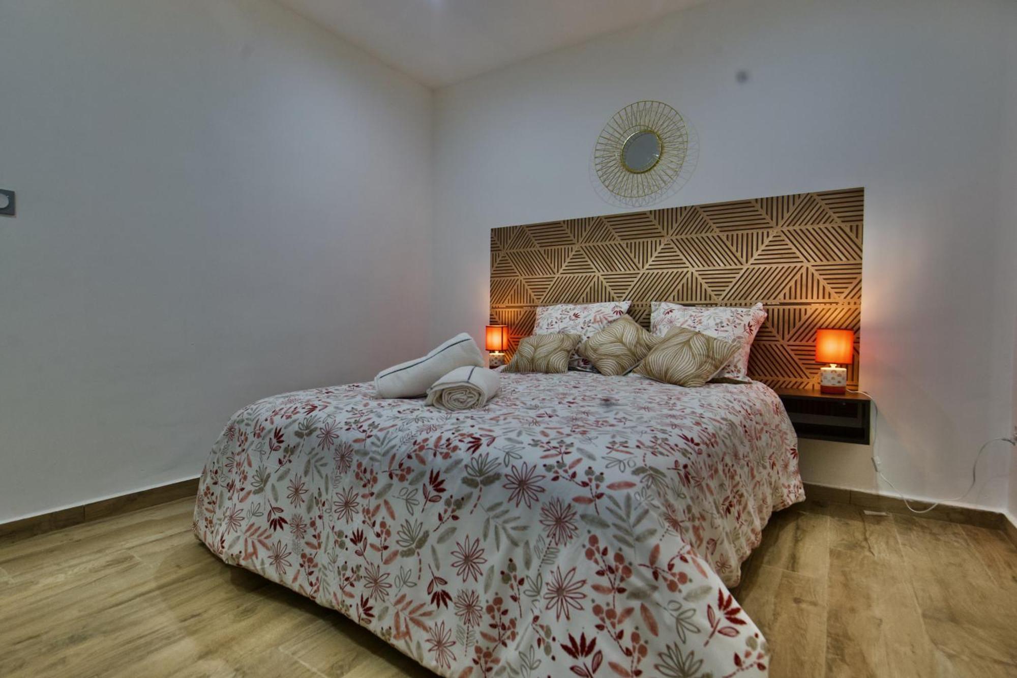 Le Beau Vallon 1- Jacuzzi Privatif Et Piscine Chauffee Partagee Saint Benoit Ngoại thất bức ảnh
