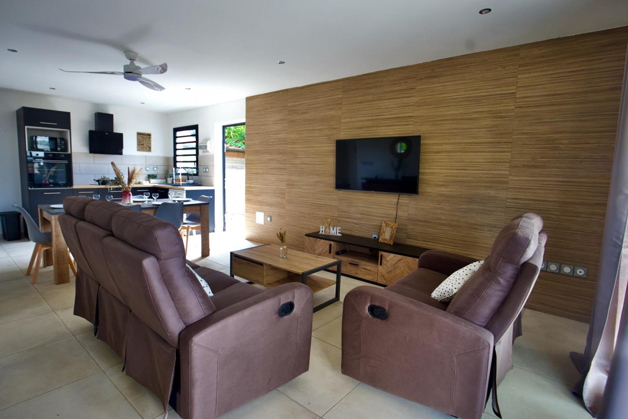Le Beau Vallon 1- Jacuzzi Privatif Et Piscine Chauffee Partagee Saint Benoit Ngoại thất bức ảnh