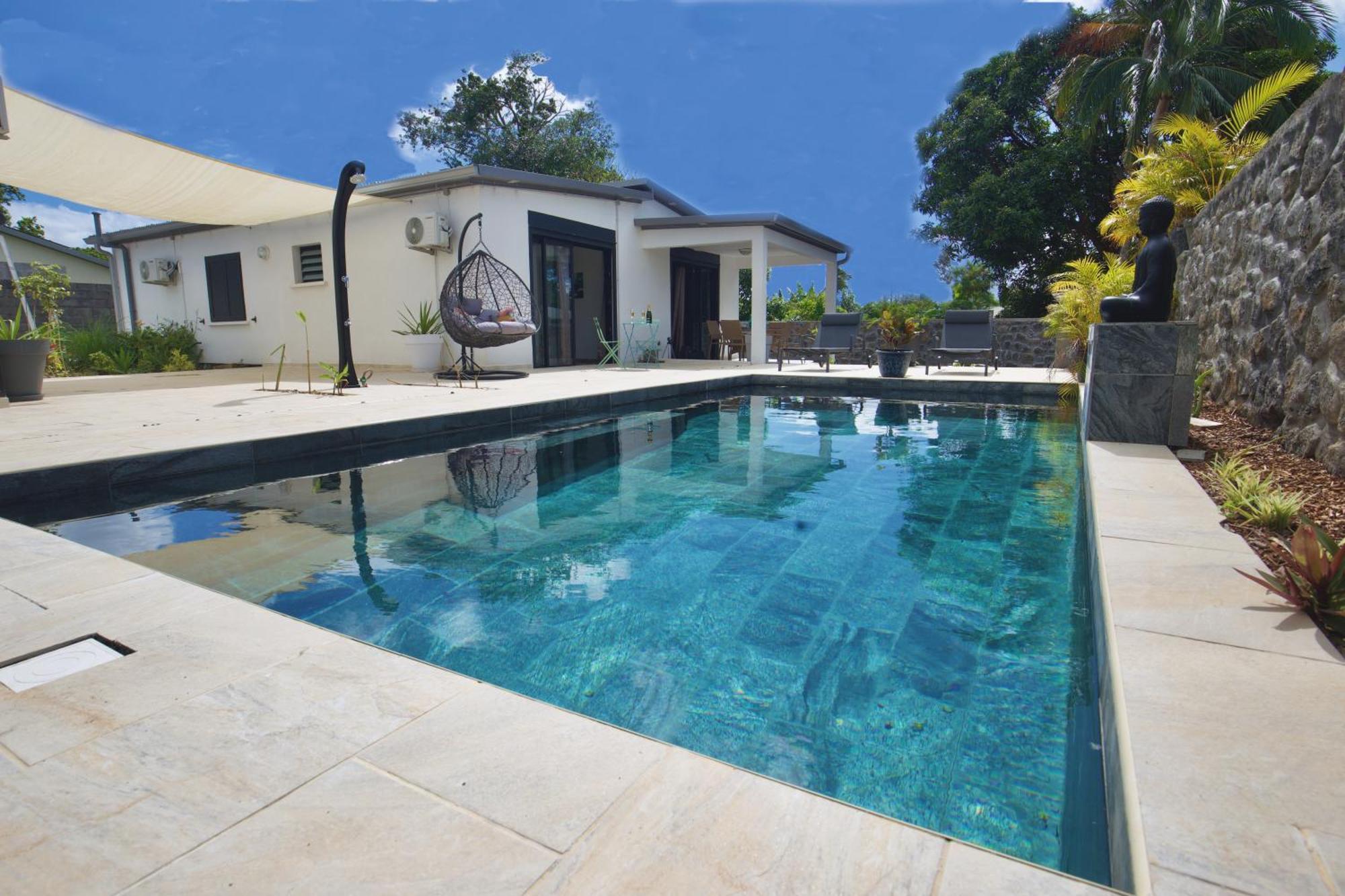 Le Beau Vallon 1- Jacuzzi Privatif Et Piscine Chauffee Partagee Saint Benoit Ngoại thất bức ảnh